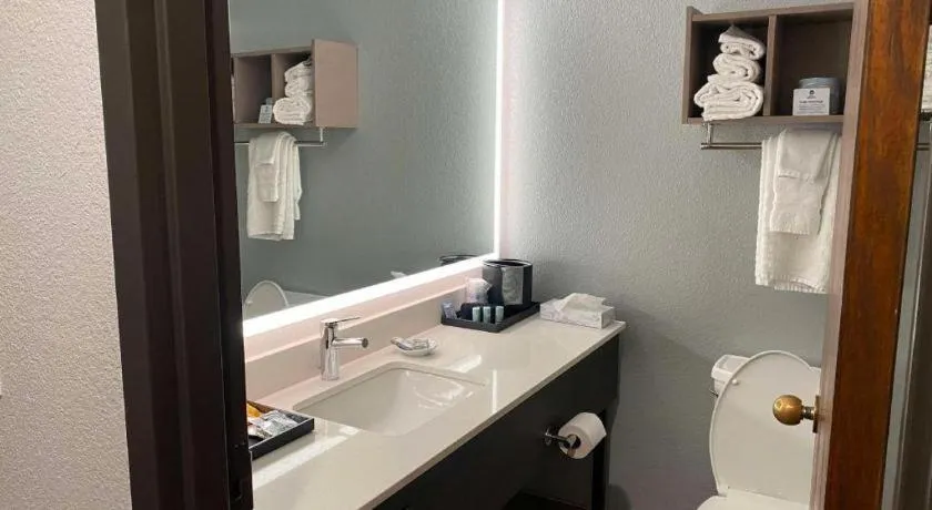 Best Western Lake Lucille Inn