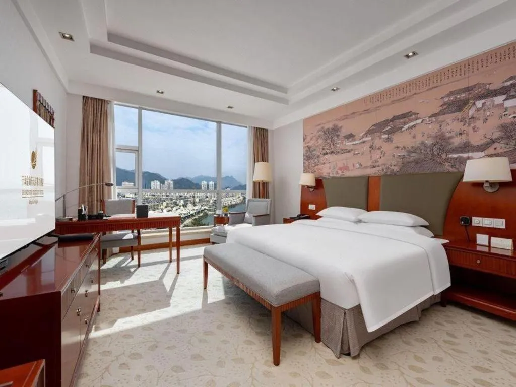 Bed in New Century Grand Hotel Ninghai Jinhai