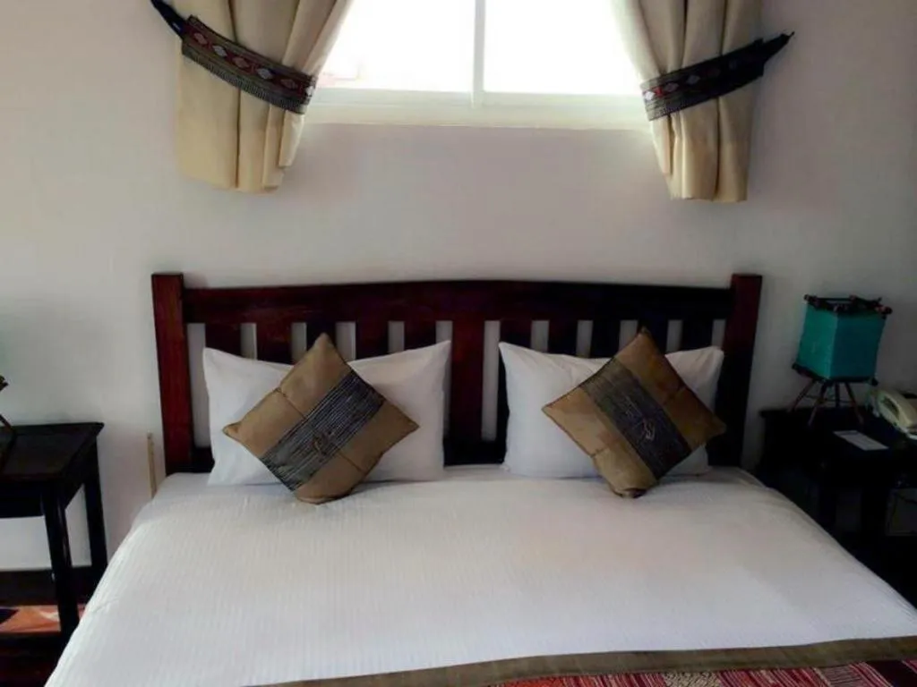 Bed in Residence Sisouk Boutique Hotel