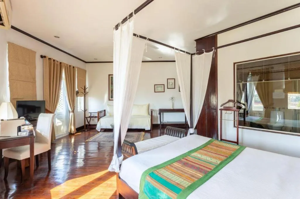 Bed in Residence Sisouk Boutique Hotel