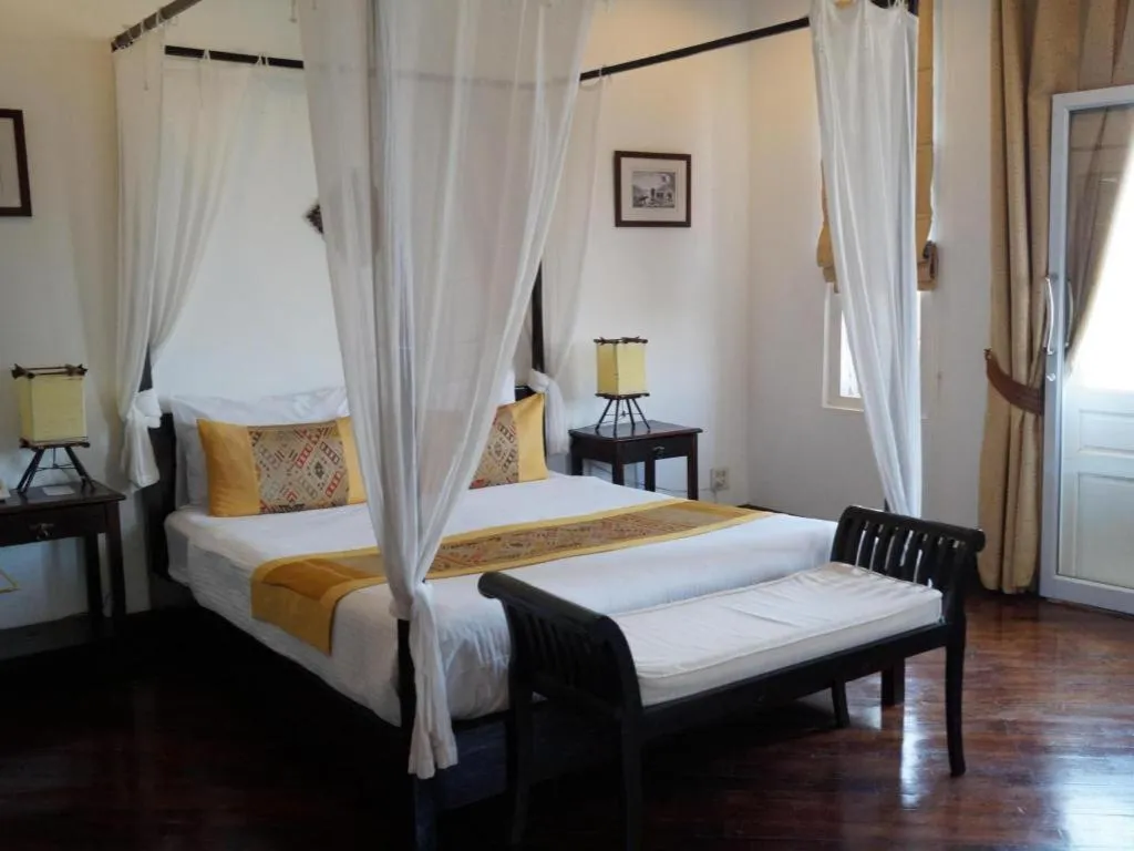 Bed in Residence Sisouk Boutique Hotel