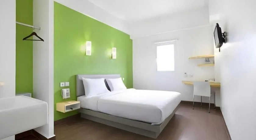 Bed in Amaris Hotel Padjajaran Bogor