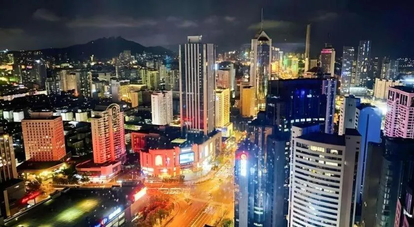 Grand Madison Qingdao Harbour-view Central（Former Qingdao Farglory Hotel）