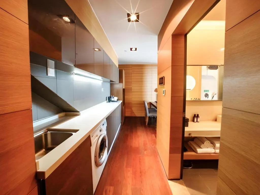 Grand Madison Qingdao Harbour-view Central（Former Qingdao Farglory Hotel）