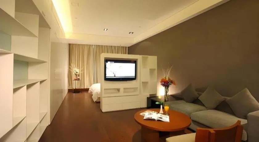 Grand Madison Qingdao Harbour-view Central（Former Qingdao Farglory Hotel）