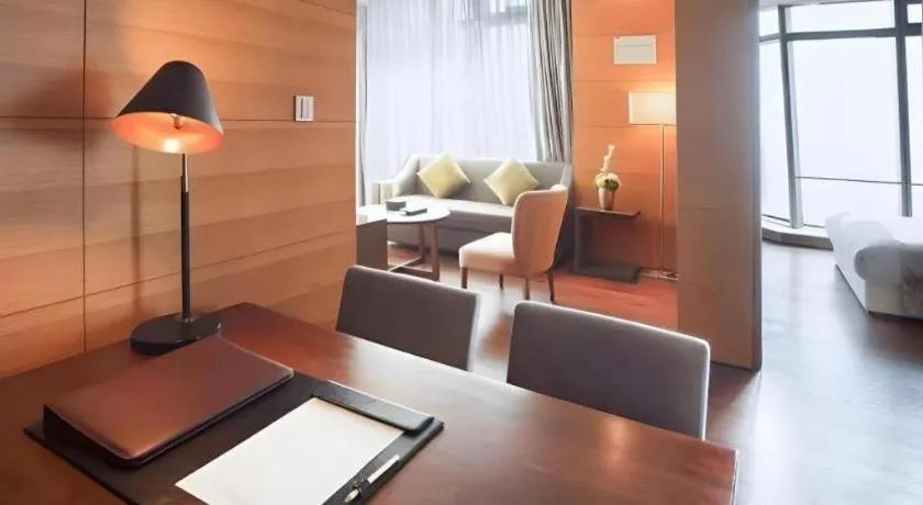 Grand Madison Qingdao Harbour-view Central（Former Qingdao Farglory Hotel）