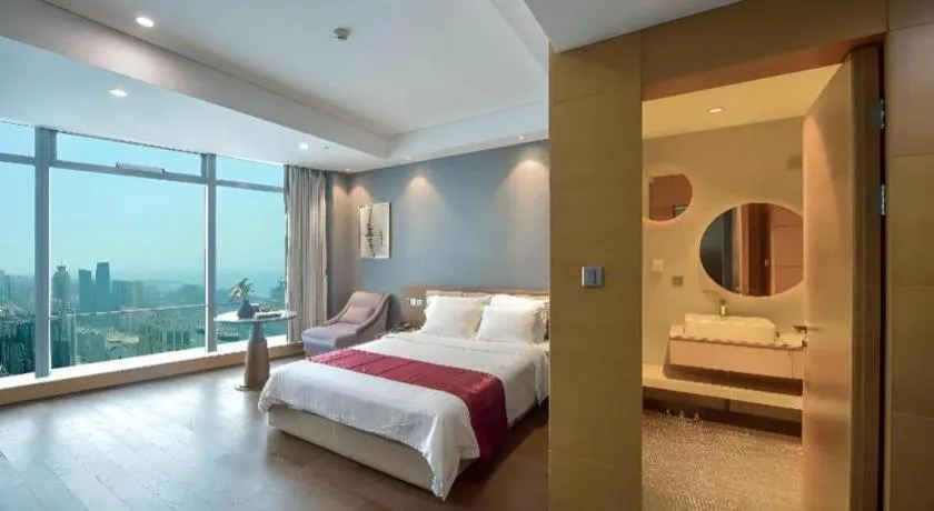 Bed in Grand Madison Qingdao Harbour-view Central（Former Qingdao Farglory Hotel）