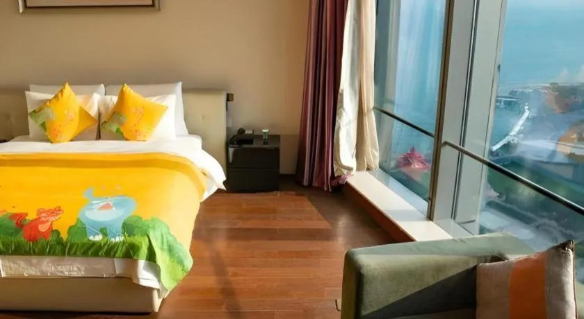 Bed in Grand Madison Qingdao Harbour-view Central（Former Qingdao Farglory Hotel）