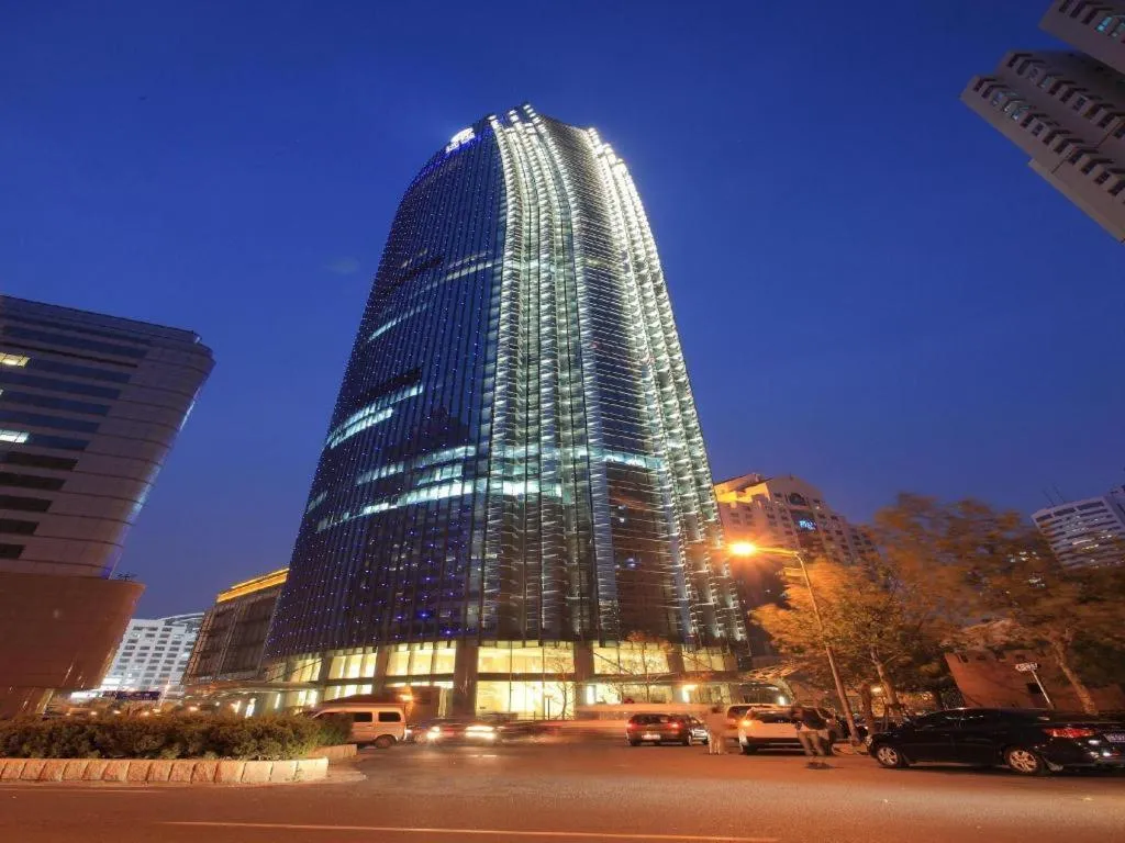 Grand Madison Qingdao Harbour-view Central（Former Qingdao Farglory Hotel）