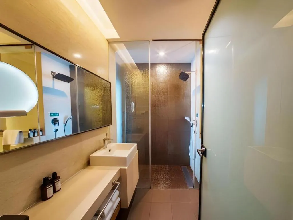 Grand Madison Qingdao Harbour-view Central（Former Qingdao Farglory Hotel）