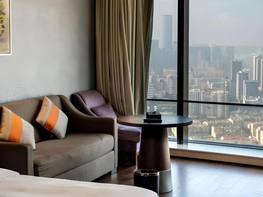 Grand Madison Qingdao Harbour-view Central（Former Qingdao Farglory Hotel）