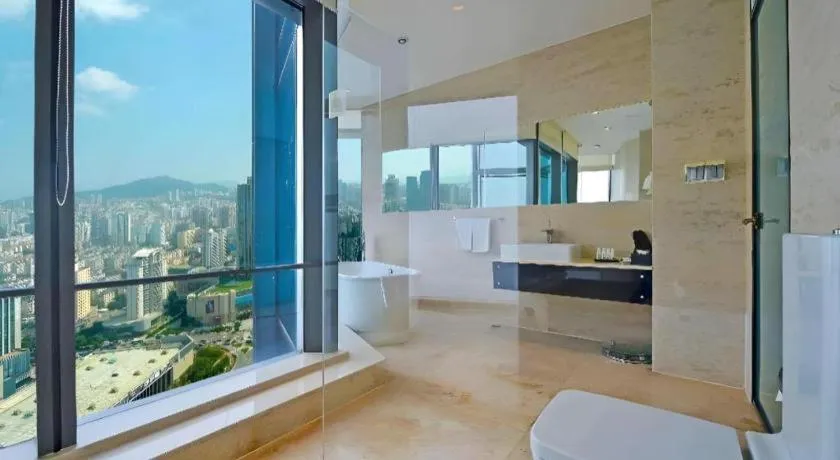 Grand Madison Qingdao Harbour-view Central（Former Qingdao Farglory Hotel）