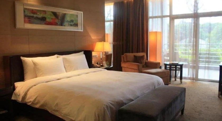 Bed in Quanzhou Guest House Hotel