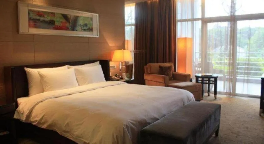 Bed in Quanzhou Guest House Hotel