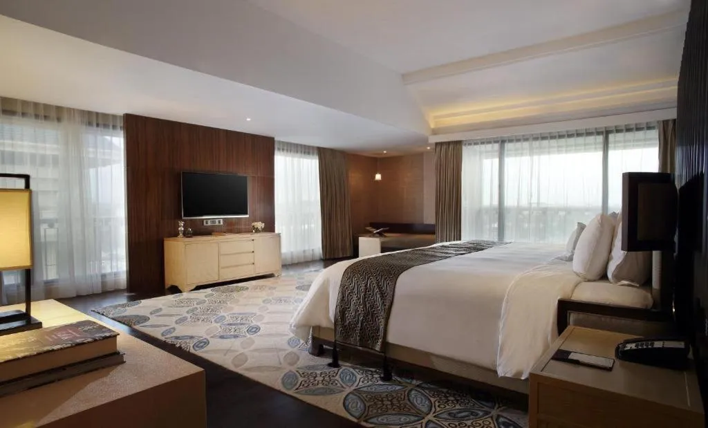 Bed in Hotel Tentrem Yogyakarta