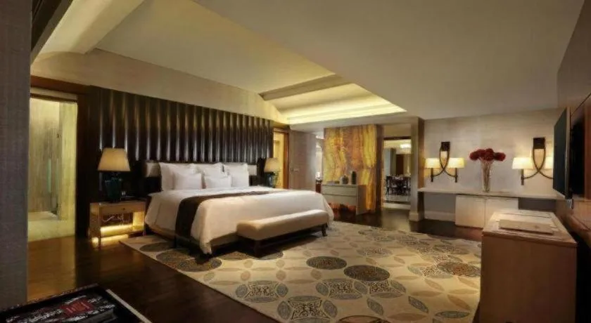 Bed in Hotel Tentrem Yogyakarta