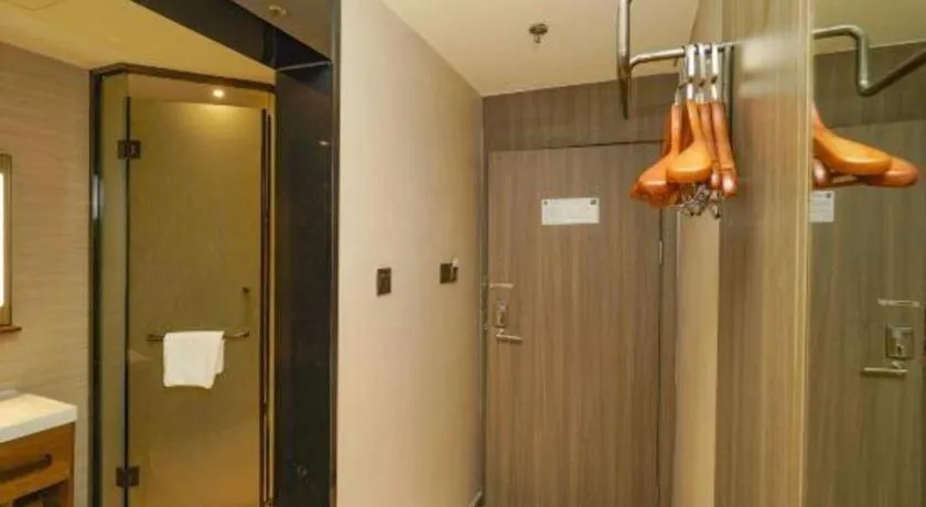 Hanting Hotel Hangzhou Central Wulin Square Metro Station