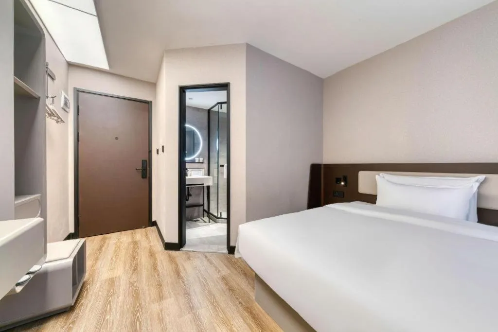 Hanting Hotel Hangzhou West Lake Wulin Square