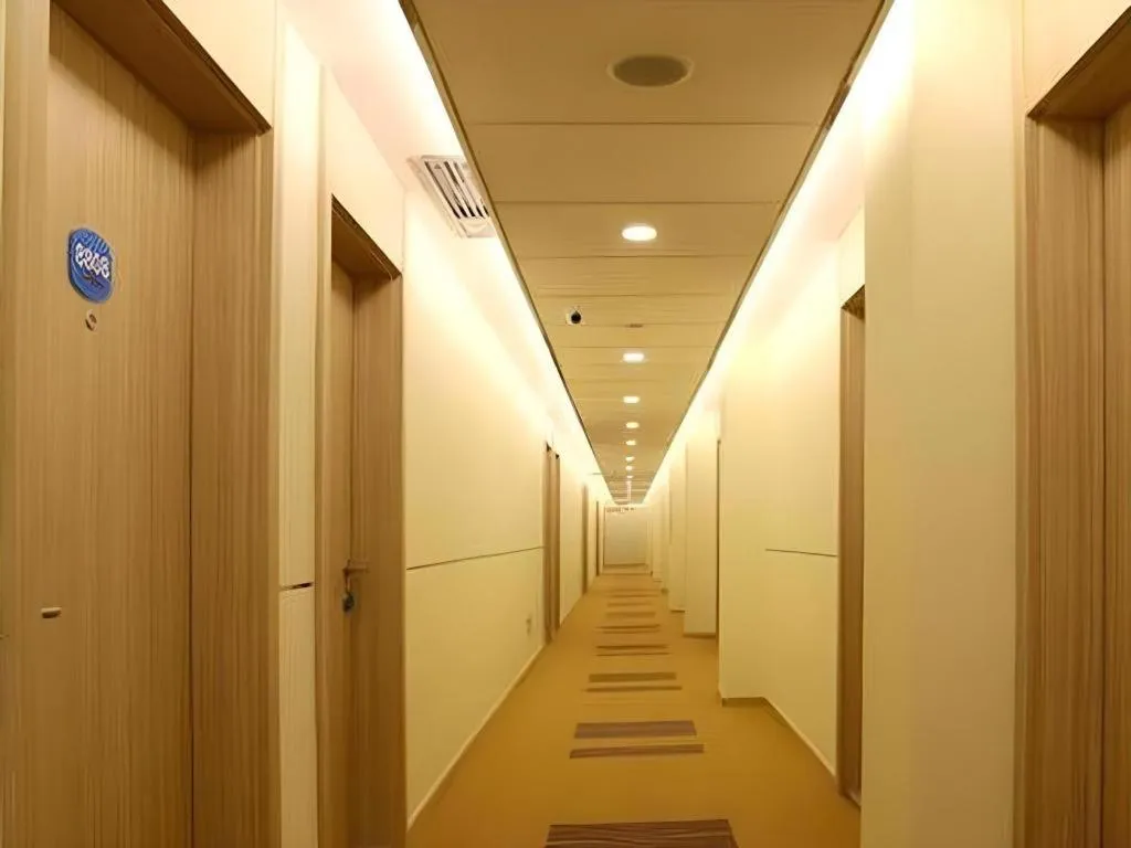 Hanting Hotel Hangzhou West Lake Wulin Square