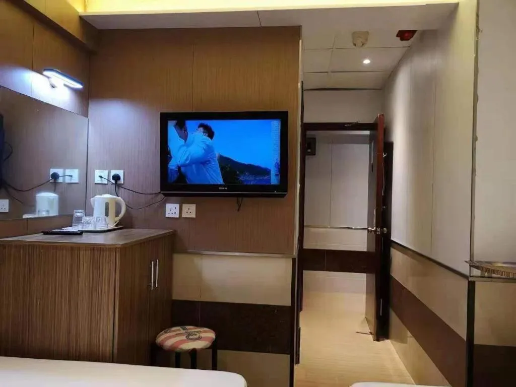 Bed in New Mong Kok Guest House