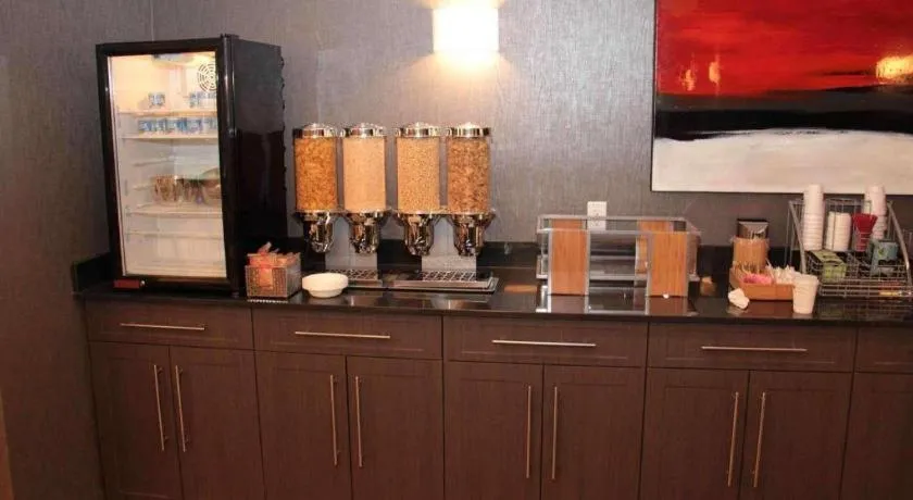 Best Western Plus Eastgate Inn & Suites