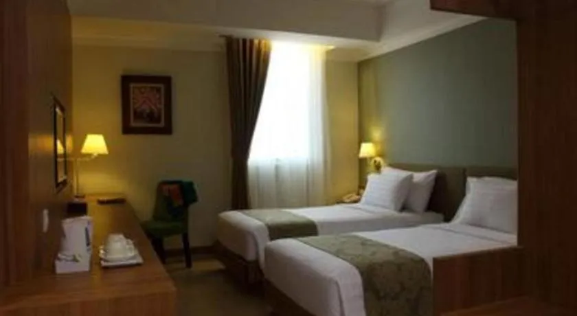 Bed in Horison Aziza Solo