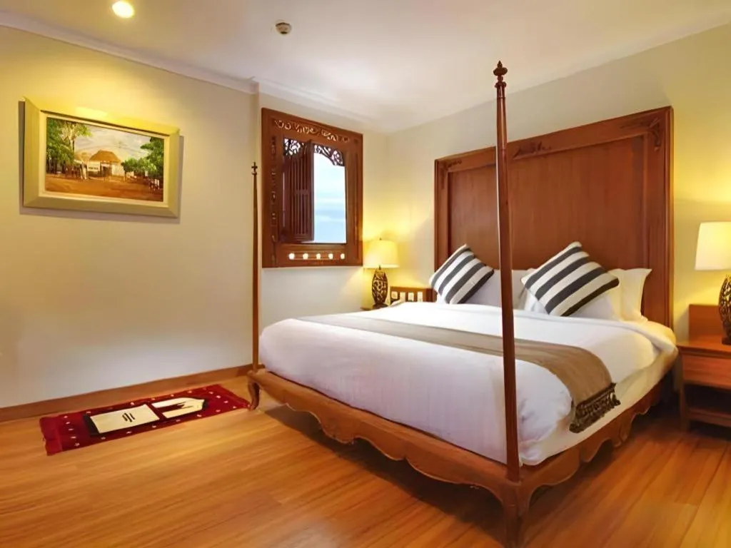 Bed in Horison Aziza Solo