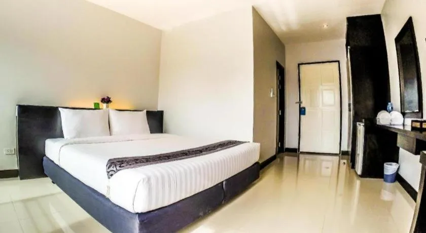 Bed in My Place Phuket Airport Mansion