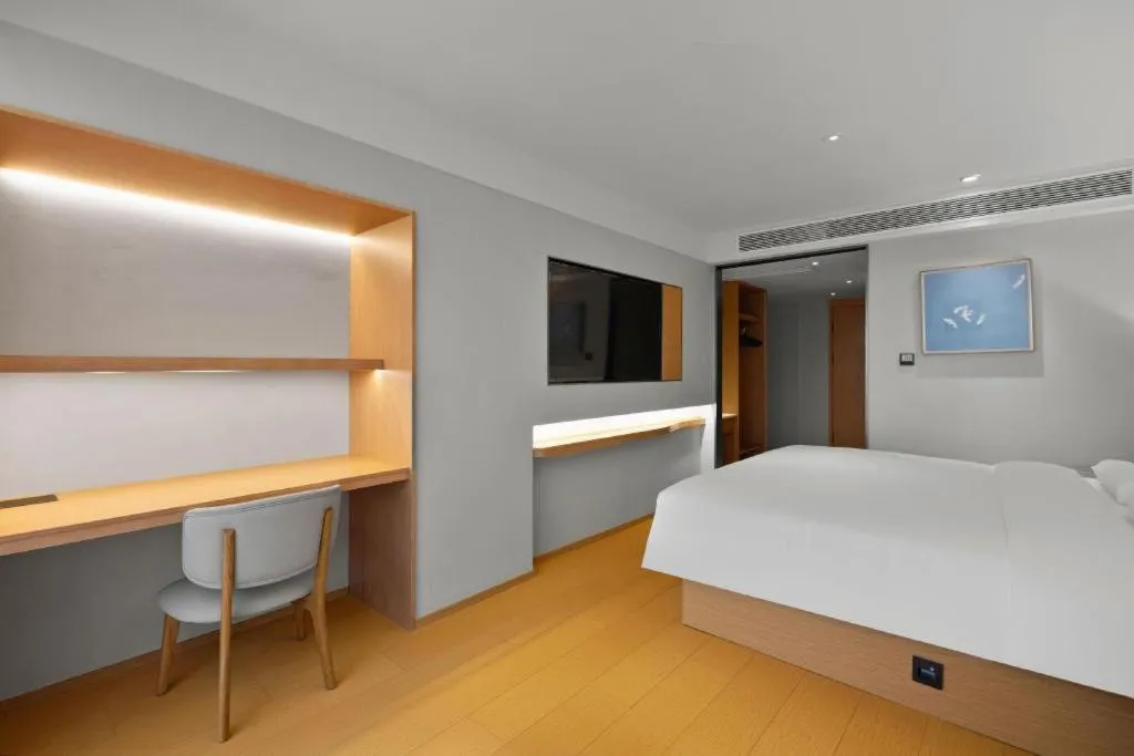 Bed in JI Hotel Chongqing Shangqing Temple