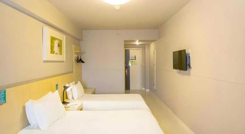 Bed in Jinjiang Inn Weihai Liugong Island Scenic Spot Shopping Market