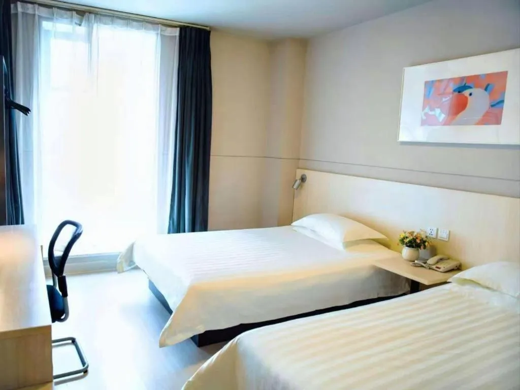 Bed in Jinjiang Inn Weihai Liugong Island Scenic Spot Shopping Market