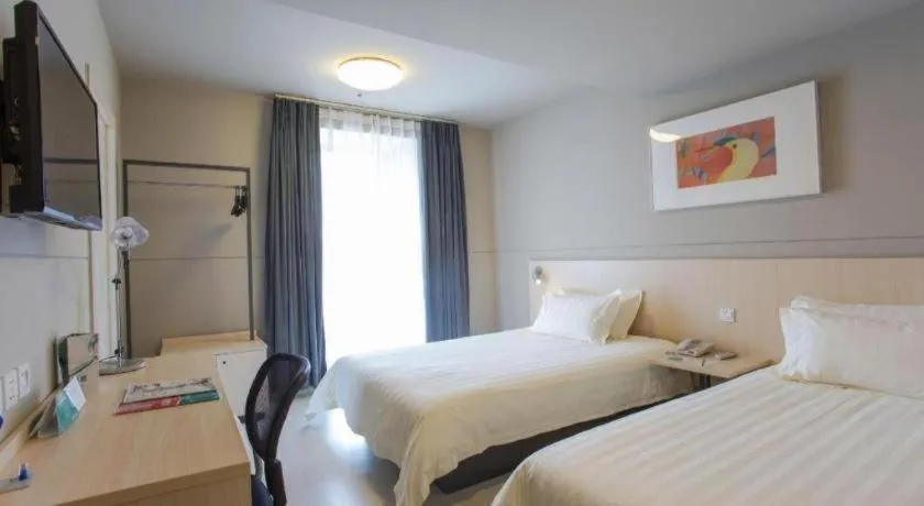 Bed in Jinjiang Inn Weihai Liugong Island Scenic Spot Shopping Market