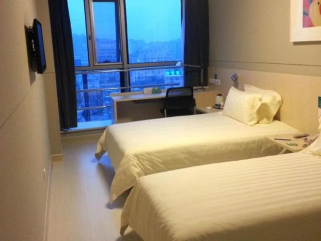 Bed in Jinjiang Inn Weihai Liugong Island Scenic Spot Shopping Market