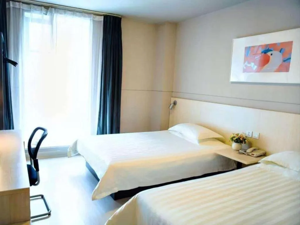 Bed in Jinjiang Inn Weihai Liugong Island Scenic Spot Shopping Market