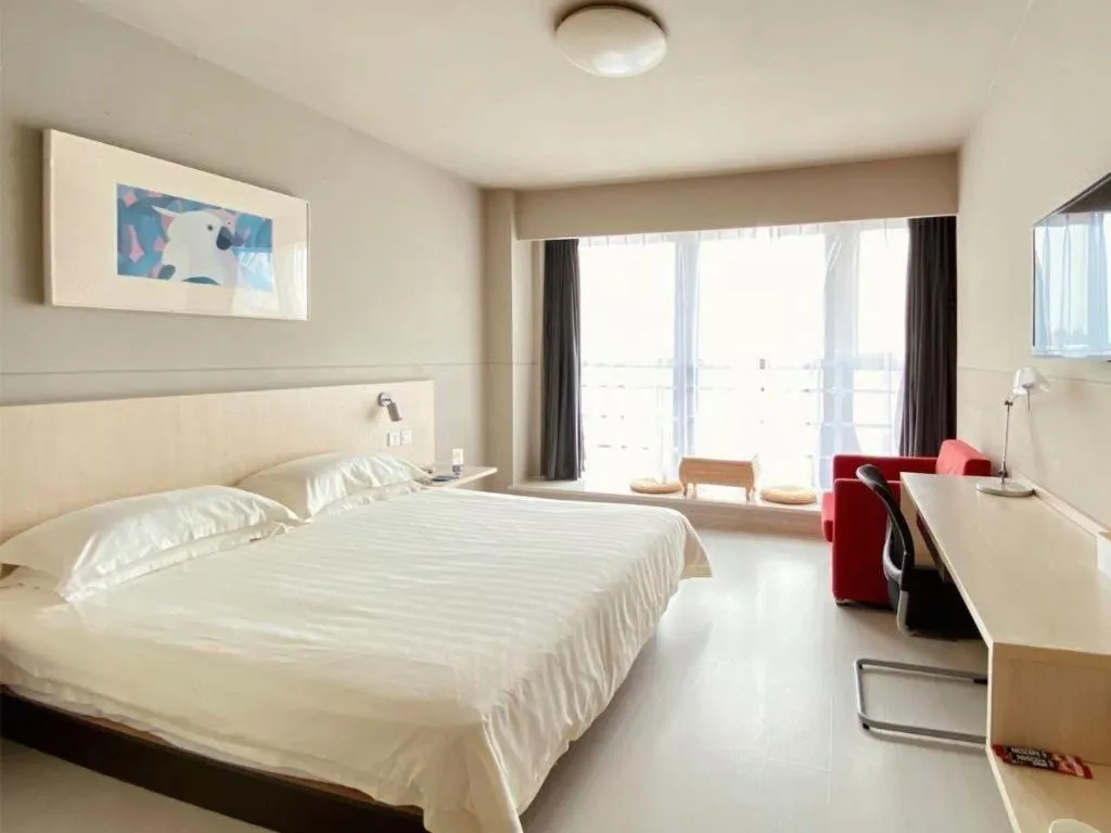 Bed in Jinjiang Inn Weihai Liugong Island Scenic Spot Shopping Market