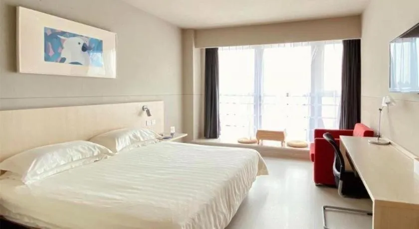 Bed in Jinjiang Inn Weihai Liugong Island Scenic Spot Shopping Market