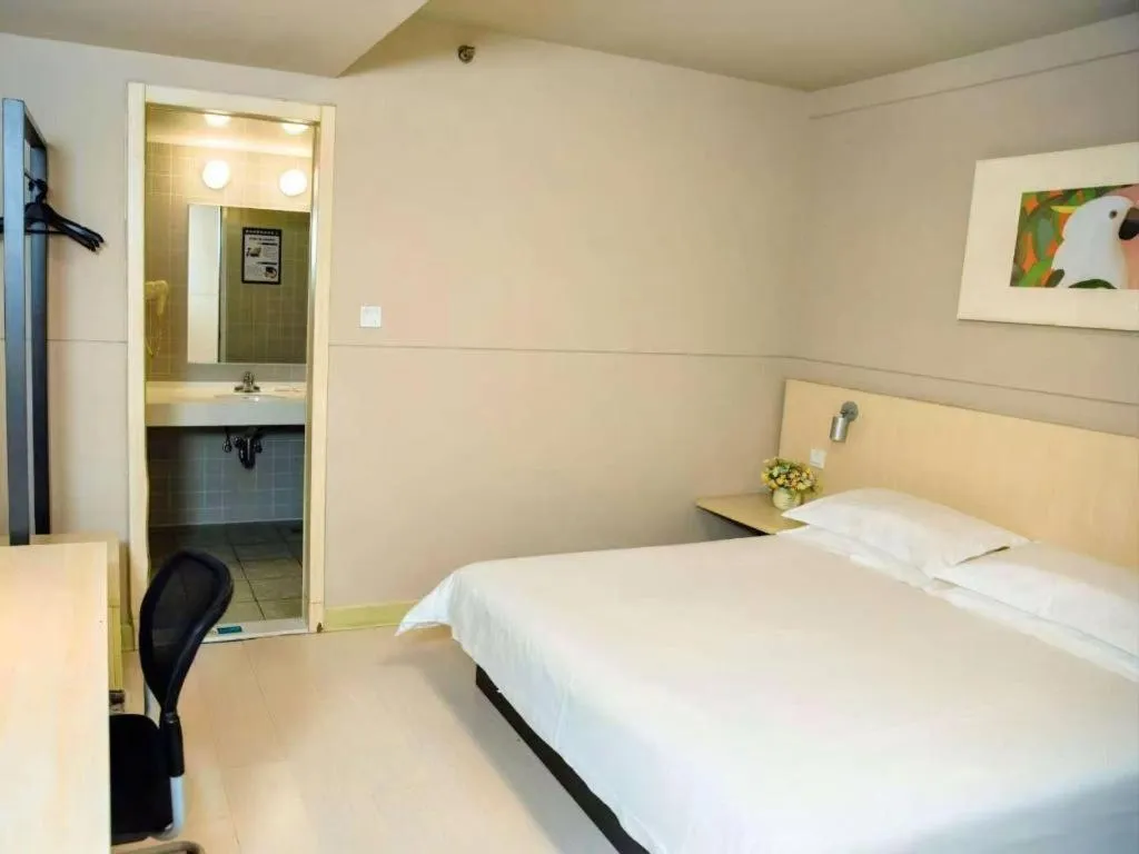 Bed in Jinjiang Inn Weihai Liugong Island Scenic Spot Shopping Market