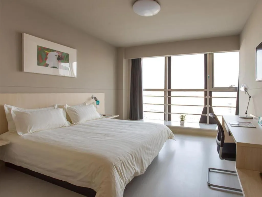 Bed in Jinjiang Inn Weihai Liugong Island Scenic Spot Shopping Market