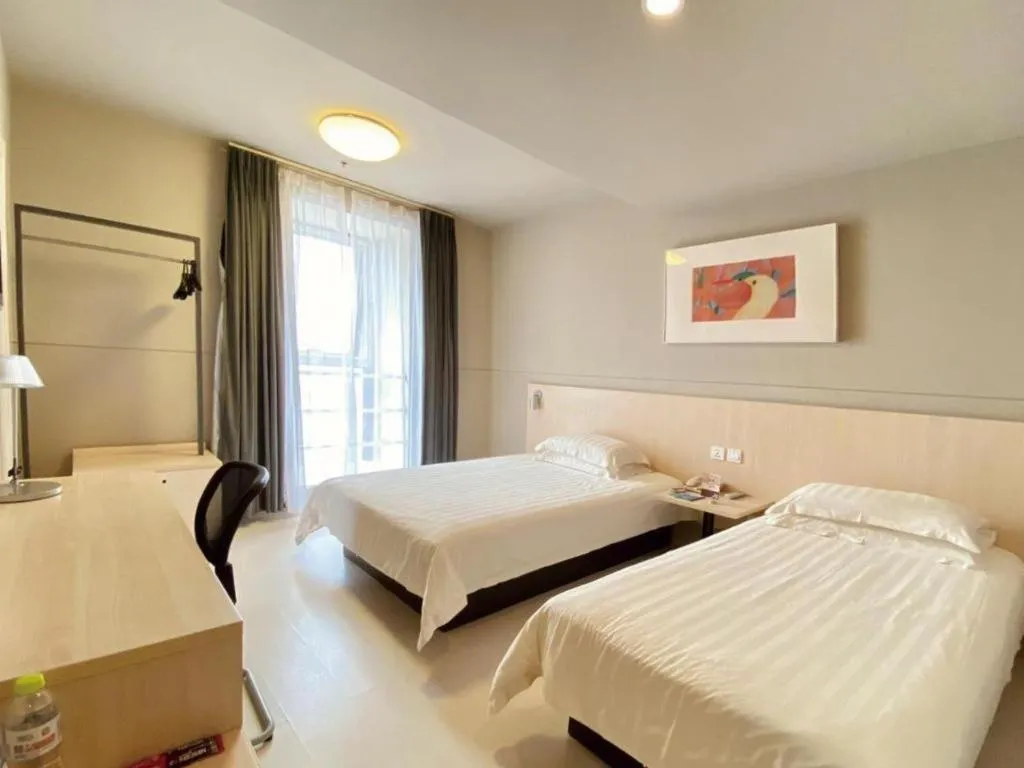 Bed in Jinjiang Inn Weihai Liugong Island Scenic Spot Shopping Market