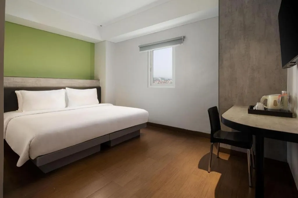 Bed in Amaris Hotel Pakuan Bogor