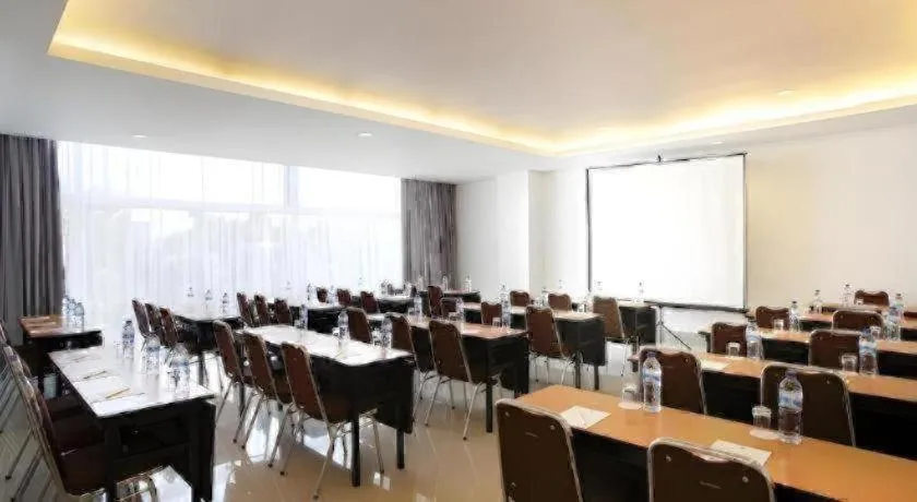 Amaris Hotel Pakuan Bogor