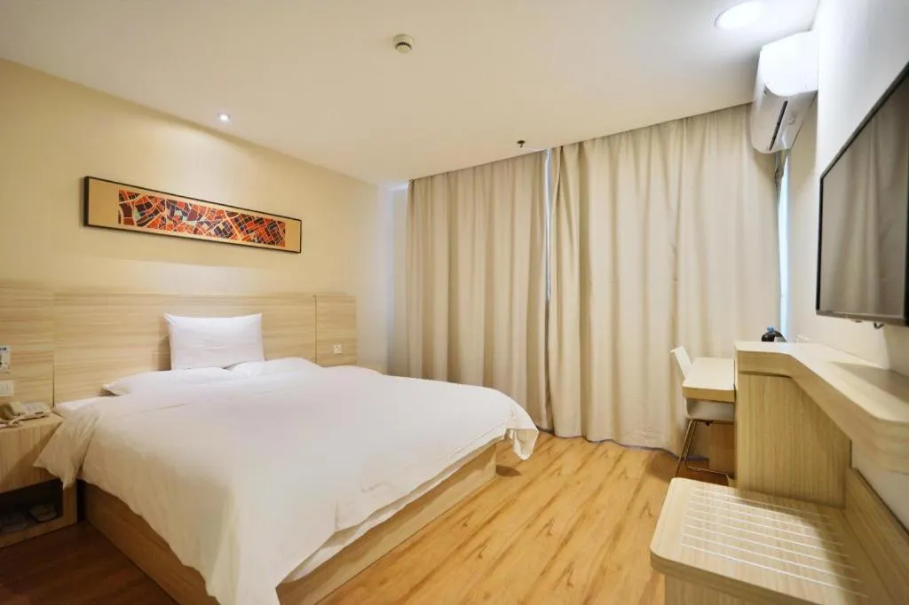 Hanting Hotel Chongqing Nanping Wanda Metro Station