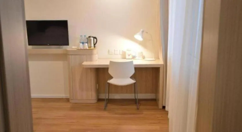 Hanting Hotel Qingdao Shandong Road Central Business District