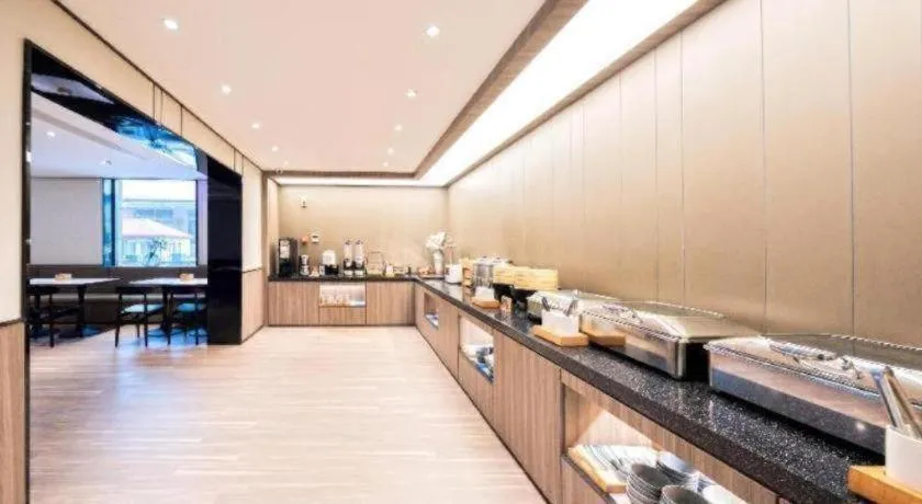 Hanting Hotel Tianjin Tanggu Metro Station