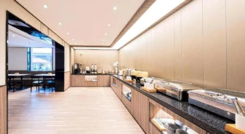 Hanting Hotel Tianjin Tanggu Metro Station