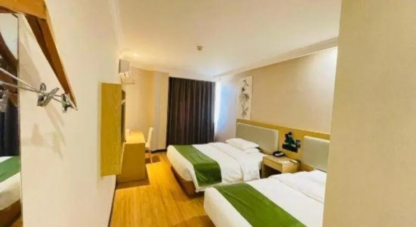 Bed in GreenTree Inn Liaoning Province Huludao City Xingcheng Shoushan Express Hotel