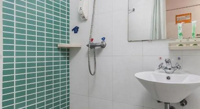 Hi Inn Guangzhou Gangding Metro Station