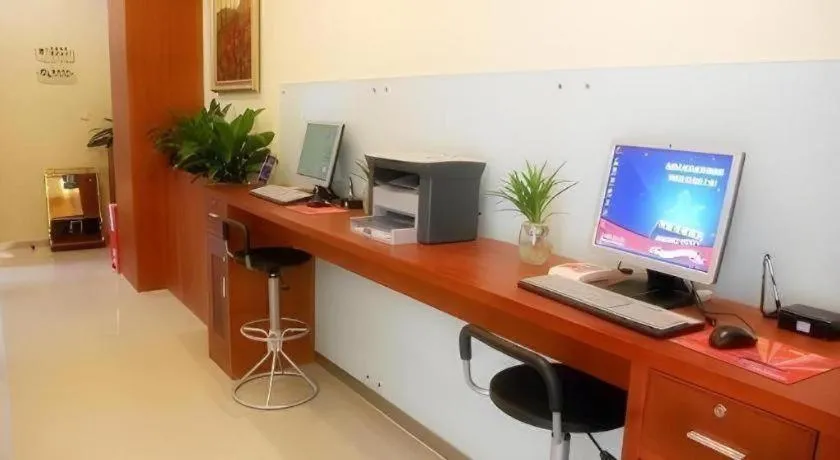 Hi Inn Guangzhou Gangding Metro Station