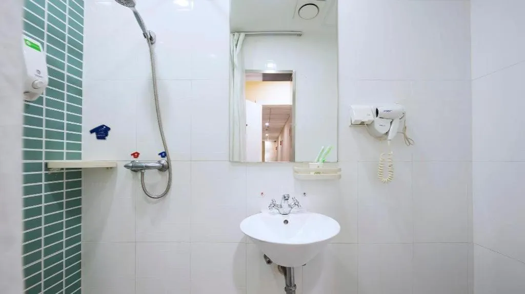 Hi Inn Guangzhou Gangding Metro Station