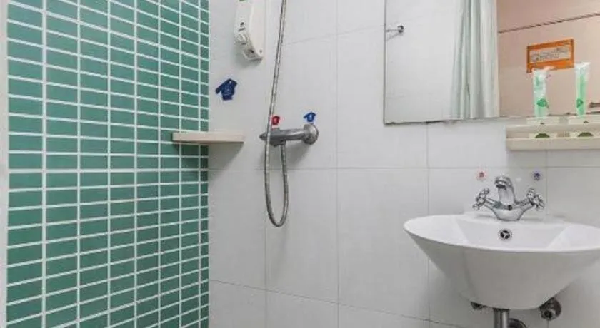 Hi Inn Guangzhou Gangding Metro Station